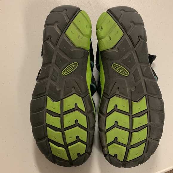 Keen children’s shoes - Picture 2 of 4
